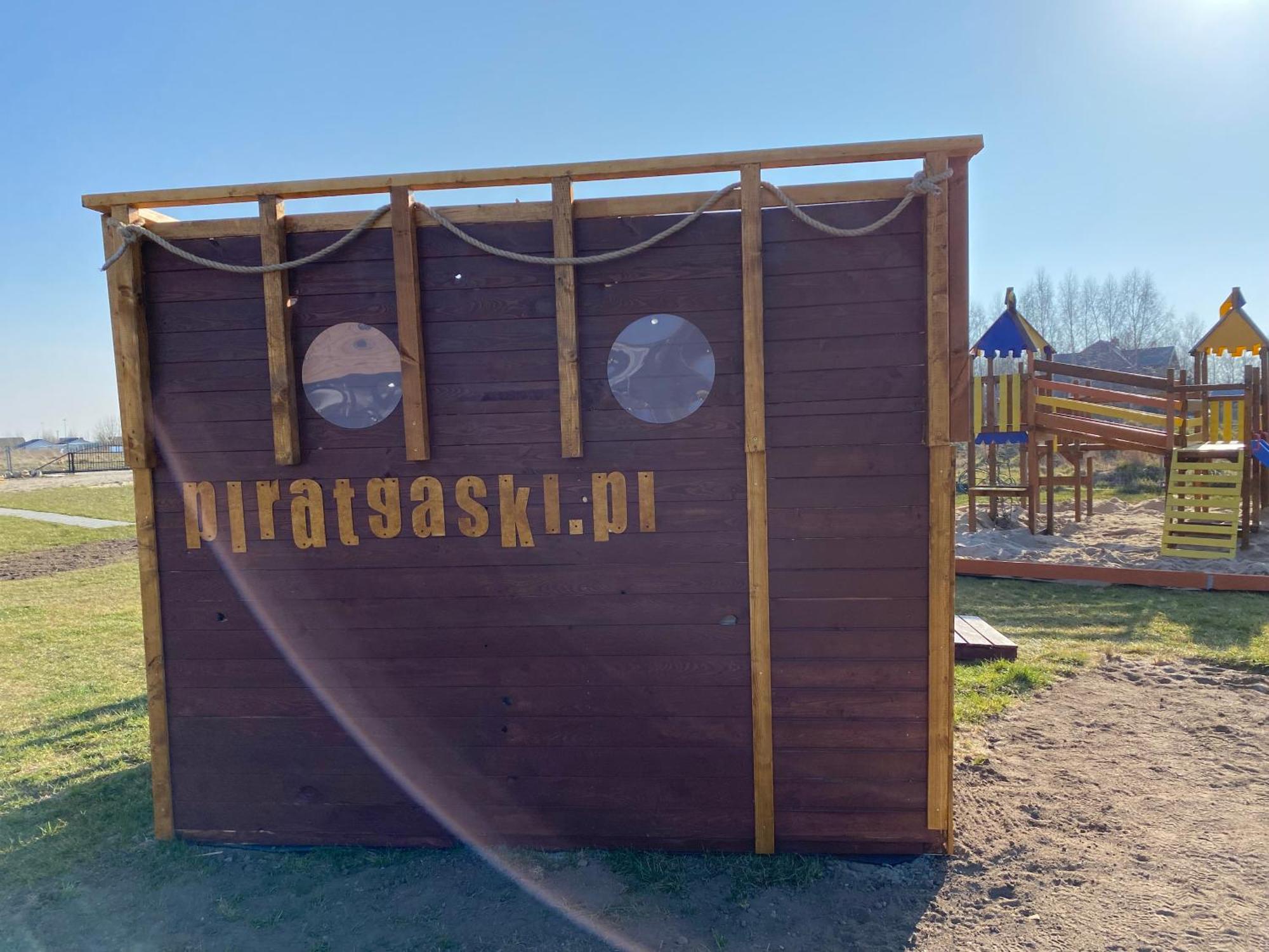 Pirat Gaski Exterior photo